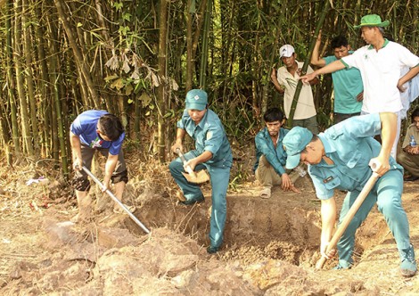 Tiếp tục vận động người dân cung cấp thông tin về liệt sĩ, mộ liệt sĩ