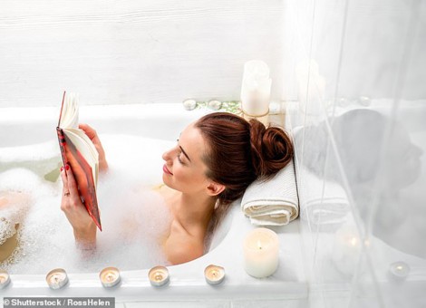 Tắm nước nóng giảm trầm cảm hiệu quả hơn tập thể dục