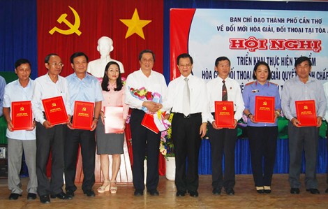 Tăng cường hòa giải, đối thoại trong giải quyết các tranh chấp dân sự, khiếu kiện hành chính­