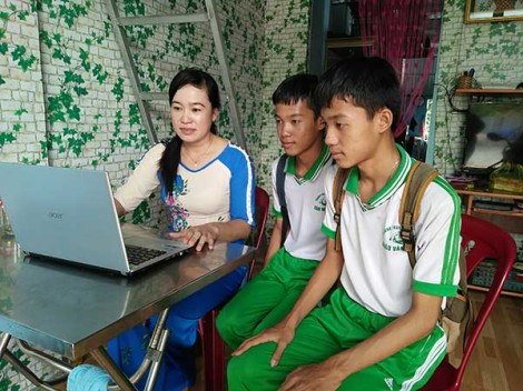 Tấm lòng cô giáo