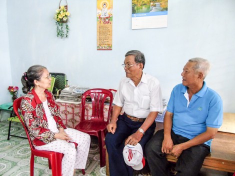 Tuổi cao gương sáng