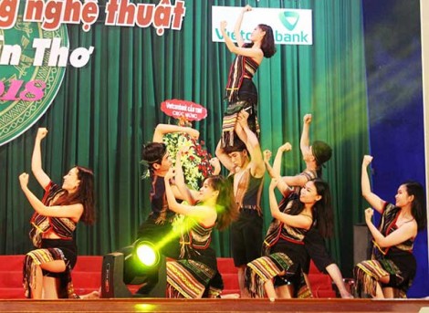 Hội thi “Tiếng hát, tài năng nghệ thuật Đại học Cần Thơ”