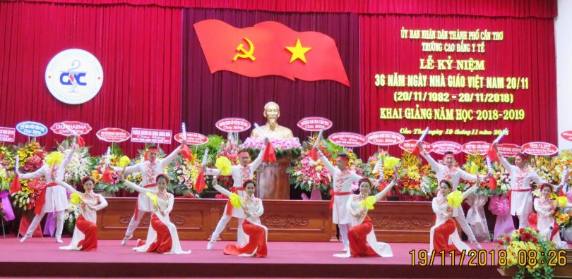 Nhiều hoạt động kỷ niệm Ngày Nhà giáo Việt Nam