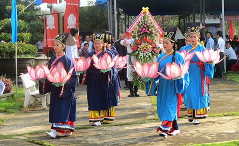 Lễ giỗ lần thứ 89

cụ Nguyễn Sinh Sắc diễn ra từ ngày 30-11 đến 3-12