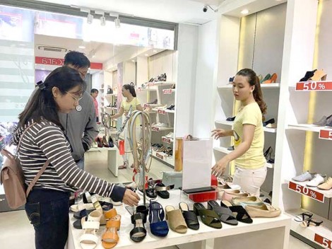 Săn hàng ngày “Black Friday”