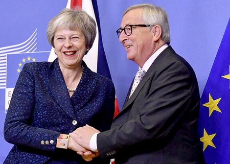 Thủ tướng Anh kêu gọi dân chúng 

ủng hộ thỏa thuận Brexit