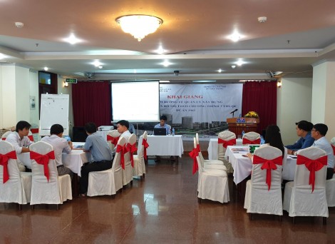 Tập huấn cho cán bộ quản lý xây dựng và phát triển đô thị