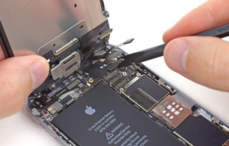 Kinh nghiệm đi thay mặt kính iPhone 6 để tránh bị luộc đồ