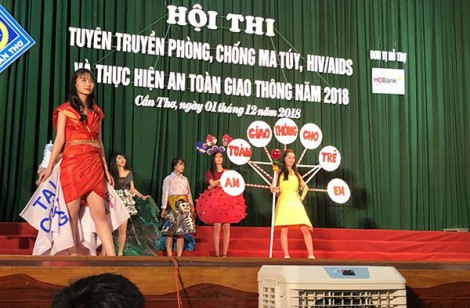 Đổi mới tuyên truyền văn hóa giao thông 