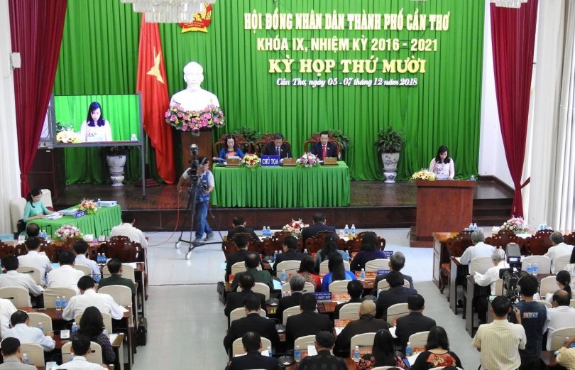 Giải trình và trả lời chất vấn