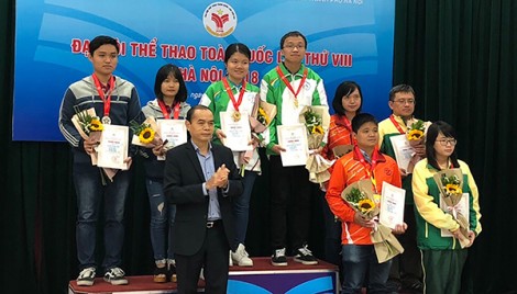 Các VĐV cờ vua và bowling Cần Thơ đoạt thêm HCV