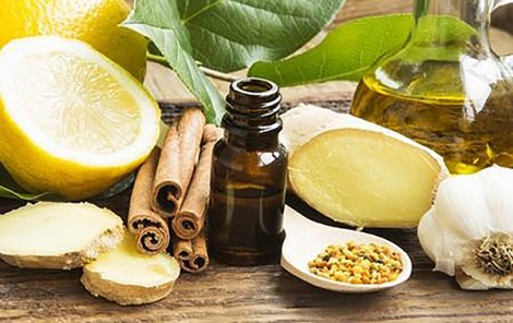 Tinh dầu tỏi, sả, tiêu đen và quế có thể chữa bệnh Lyme