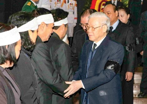 Lãnh đạo Đảng, Nhà nước viếng đồng chí Nguyễn Văn Trân