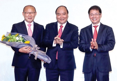 HLV Park Hang-seo dành 100.000USD tiền thưởng để làm từ thiện và phát triển bóng đá Việt Nam