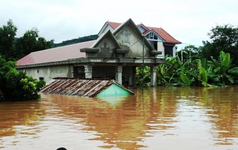 Năm 2019 sẽ xây dựng hơn 1.300 căn nhà an toàn chống lũ ven biển