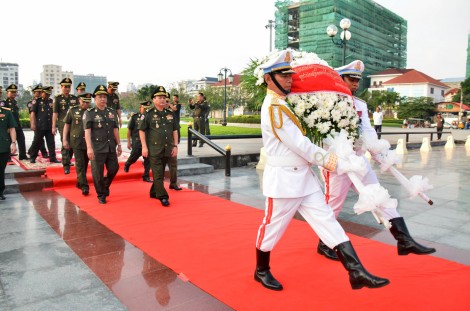 40 năm giải phóng Campuchia khỏi chế độ Khmer đỏ 

BÀI 1: VỪA LÀM NGHĨA VỤ QUỐC TẾ CAO CẢ, VỪA BẢO VỆ TOÀN VẸN LÃNH THỔ TỔ QUỐC
