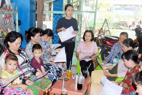 Phối hợp tuyên truyền, vận động hội viên, phụ nữ tham gia đảm bảo trật tự an toàn giao thông