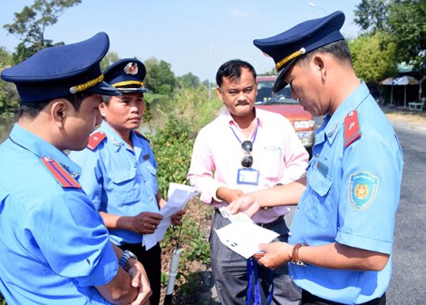 Tăng cường kiểm tra hoạt động “xe dù, bến cóc”