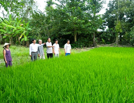 Xây dựng niềm tin với nhân dân