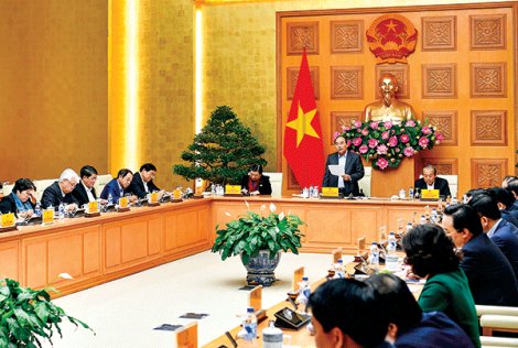 Thủ tướng chủ trì phiên họp Tiểu ban Kinh tế - Xã hội chuẩn bị Đại hội XIII