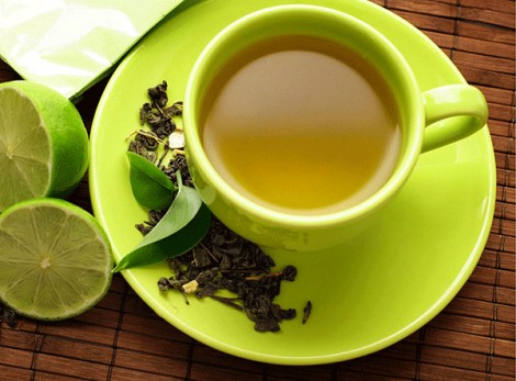 Muốn tận dụng hết lợi ích của trà xanh, hãy pha bằng nước lọc!