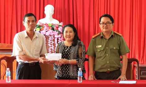 Hỗ trợ xây dựng 4 căn nhà nhân ái ở huyện Vĩnh Thạnh