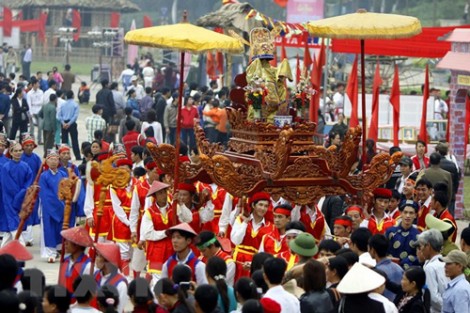 Về phục hồi lễ hội truyền thống trong xã hội đương đại