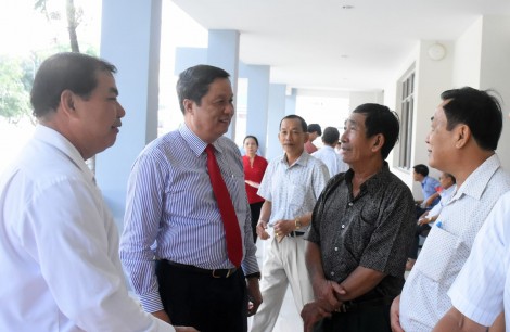 Họp mặt mừng Đảng, mừng xuân với cán bộ nguyên là lãnh đạo thành phố qua các thời kỳ