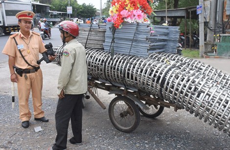 Tăng cường tuần tra trong khung giờ thường xảy ra tai nạn giao thông