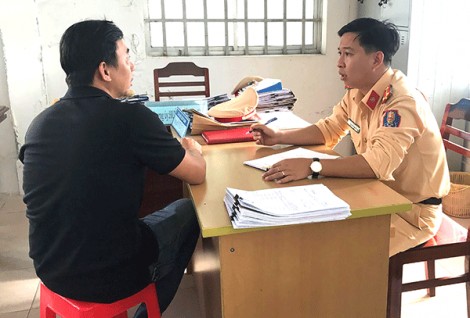 Phối hợp giữ gìn trật tự giao thông