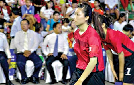 “Cánh én  đầu đàn” 

của Cầu mây
