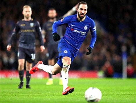 Higuain khó thành công tại Chelsea!