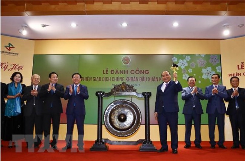 Phát huy vai trò của thị trường chứng khoán trong tạo vốn trung và dài hạn của nền kinh tế