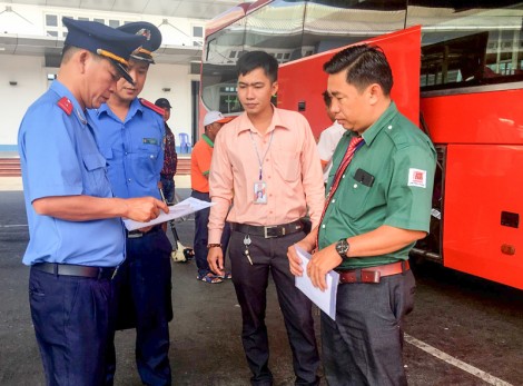 Kiểm tra, ngăn chặn hoạt động “xe dù, bến cóc”
