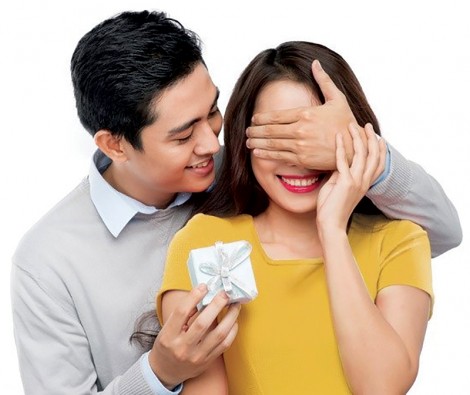 Phụ nữ và quà tặng