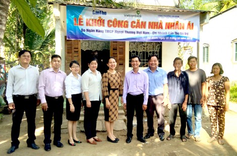 Khởi công xây dựng nhà Nhân ái