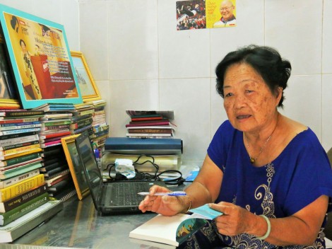 Nhà văn 82 tuổi

viết truyện thiếu nhi