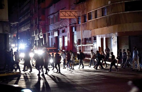 Venezuela khốn đốn vì mất điện