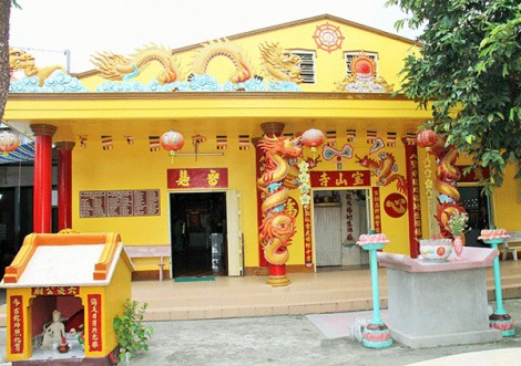 Độc đáo Chùa Đất Sét