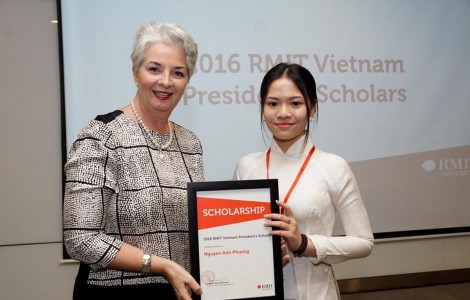 Tặng 112 suất học bổng trị giá 33 tỷ đồng cho sinh viên xuất sắc