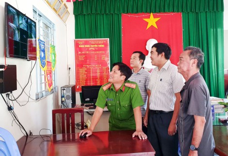 Phát huy sức mạnh quần chúng bảo vệ an ninh trật tự