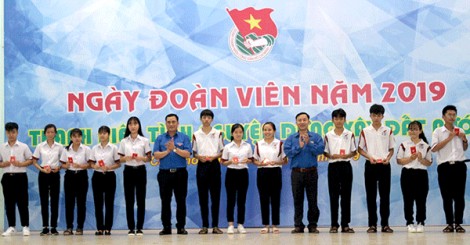 Nhiều hoạt động thiết thực kỷ niệm Ngày thành lập Ðoàn