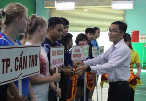 Khai mạc Giải Cầu lông TP Cần Thơ mở rộng năm 2019 “Cúp Vinaphone”