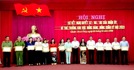Phát huy vai trò, trách nhiệm của đảng viên
