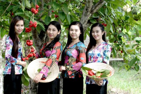 Duyên dáng áo bà ba