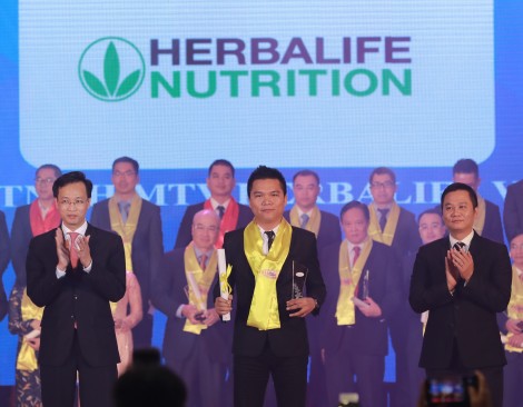 Herbalife tiếp tục được trao danh hiệu “Thương hiệu thực phẩm bổ sung dinh dưỡng hàng đầu” tại Giải thưởng Rồng Vàng năm 2019