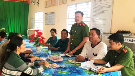 Huy động sức dân cùng bảo vệ an ninh Tổ quốc