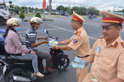 Giúp người điều khiển phương tiện tỉnh táo tham gia giao thông