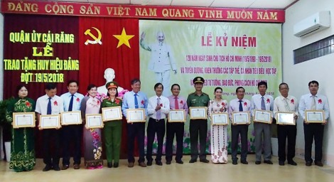 Làm theo tấm gương đạo đức Bác Hồ