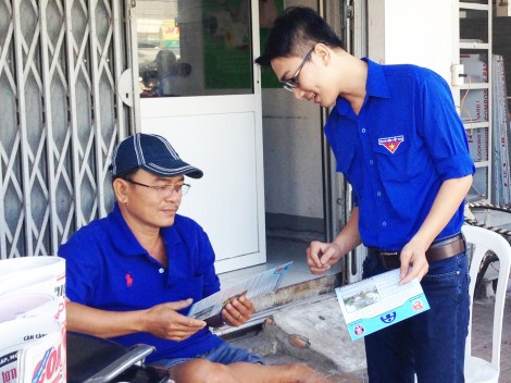 Thanh niên tình nguyện xây dựng văn hóa giao thông